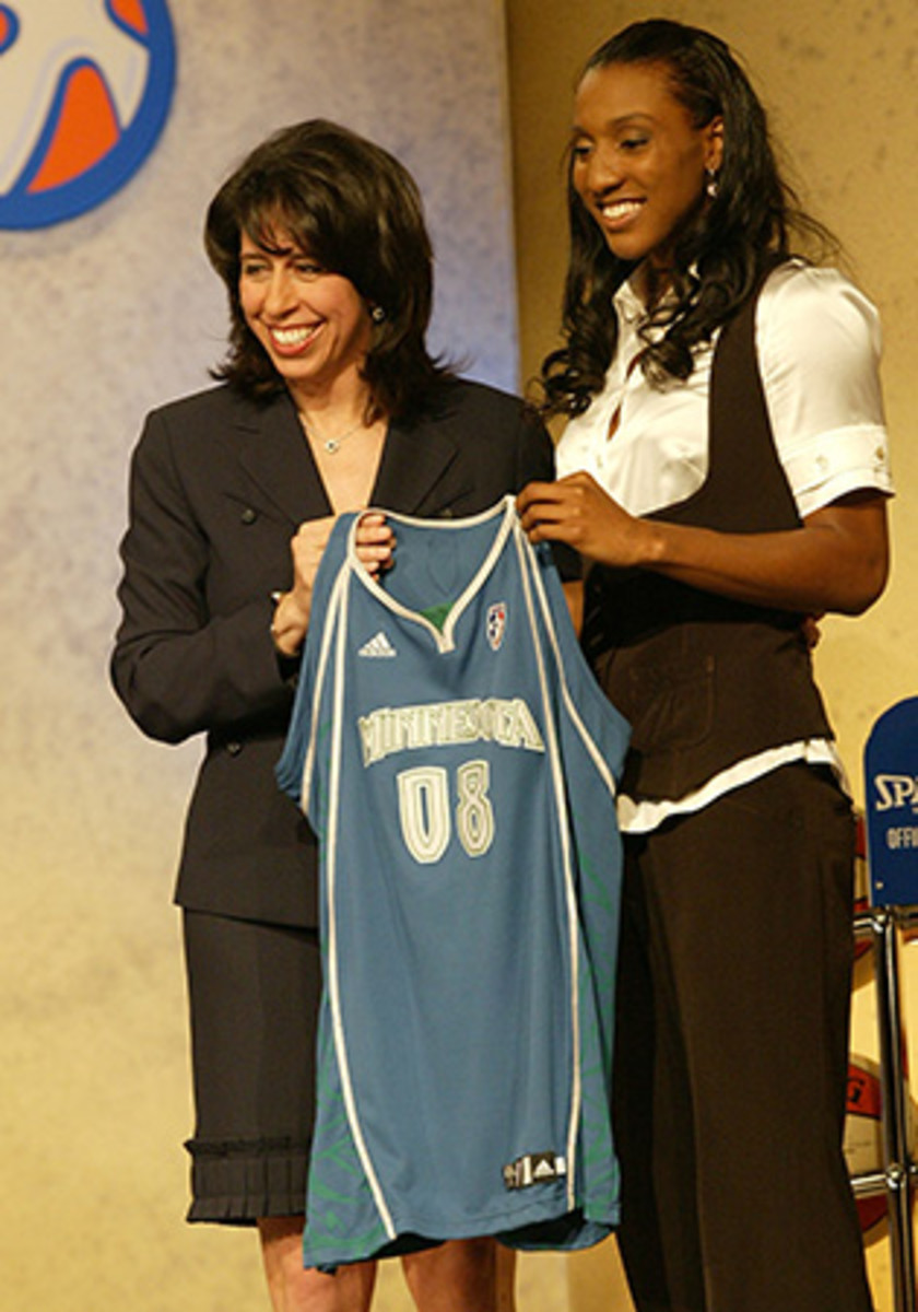 candice-wiggins-nba-draft.jpg