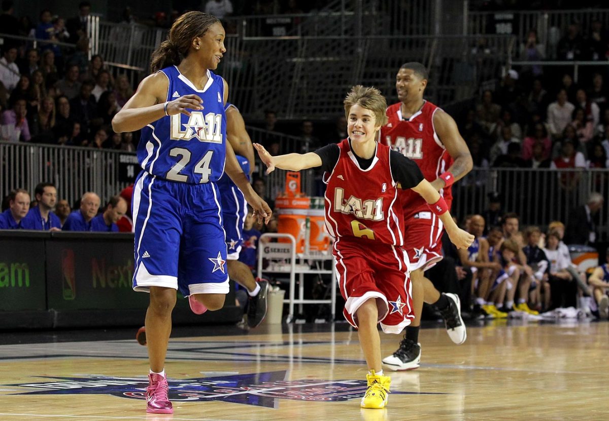 2011-0218-Justin-Bieber-Tamika-Catchings.jpg