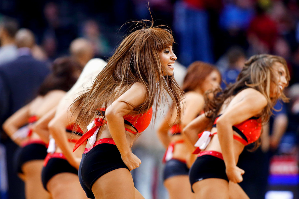 Houston-Rockets-Power-Dancers-459434556_10.jpg