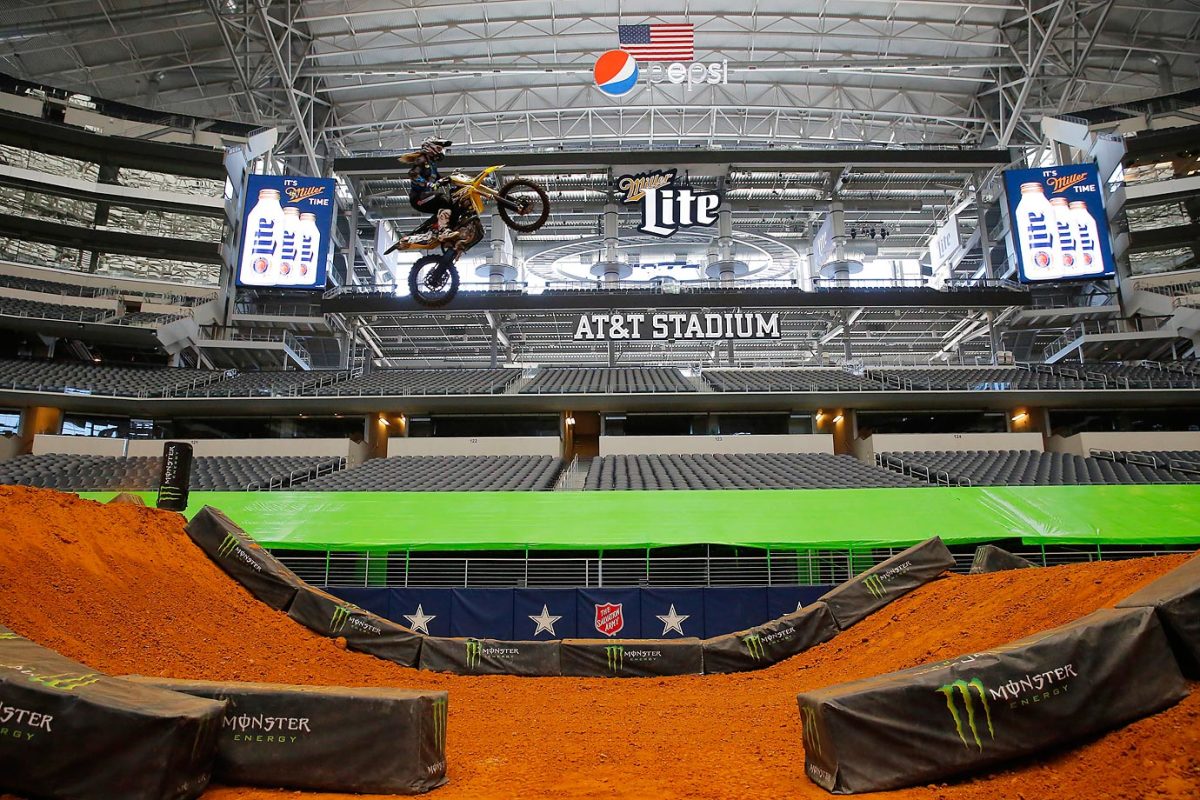 Vicki Golden_C5A8913.jpg