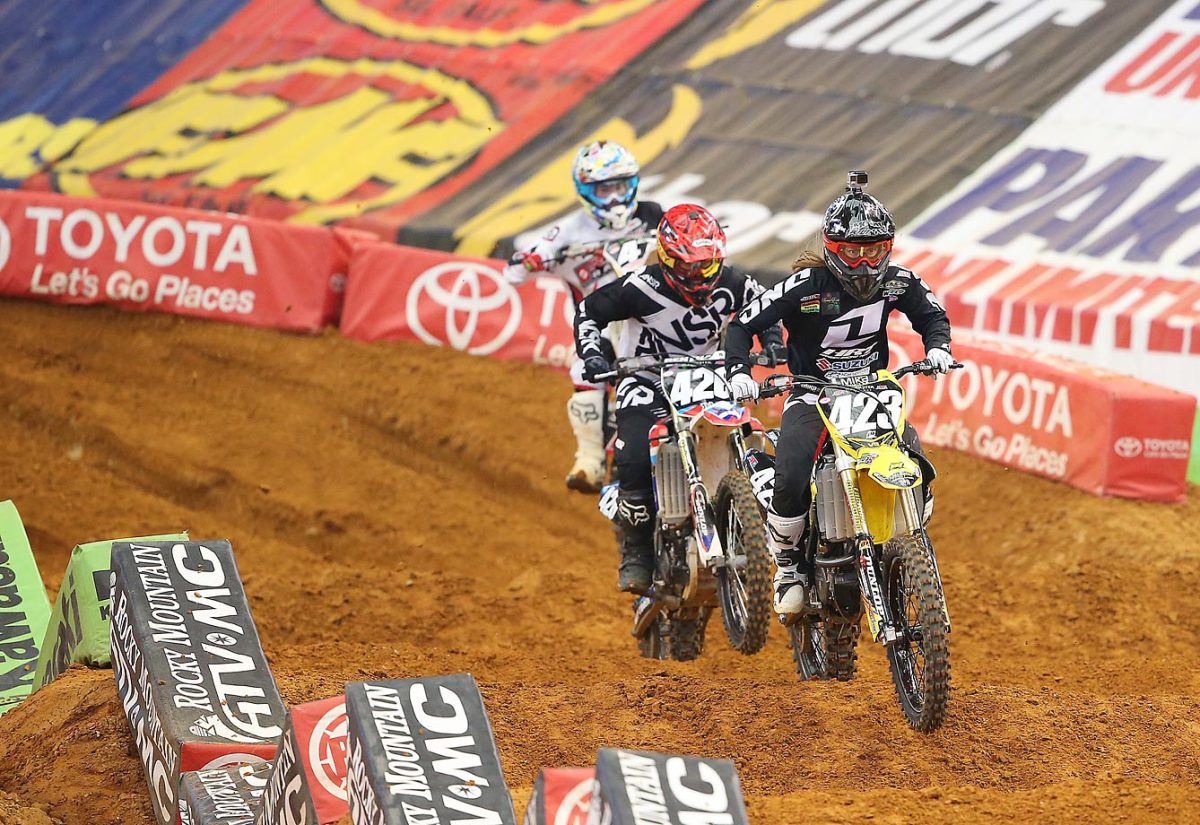 Vicki GoldenA56I5046.jpg