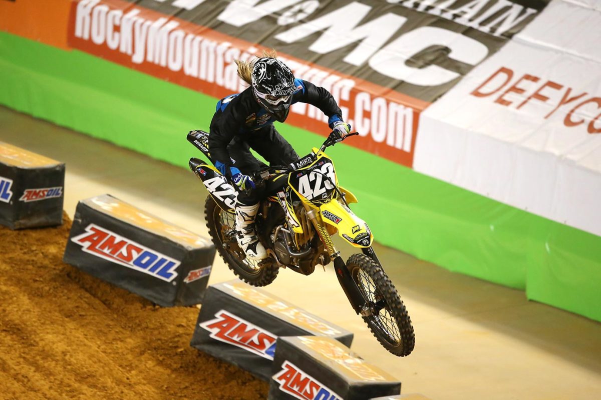 Vicki GoldenA21P6477.jpg