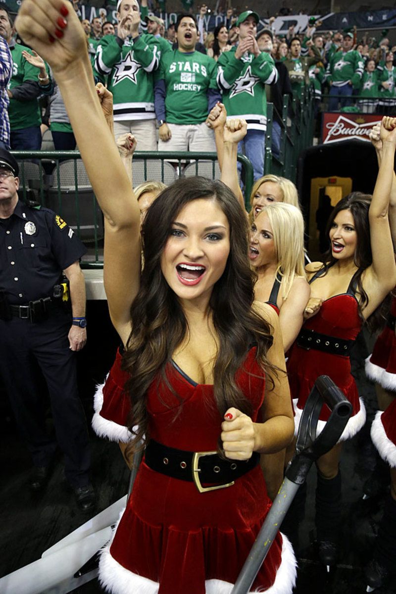 Dallas-Stars-Ice-Girls-daf08185429c4ed4832cd3b7cf20d92c-0.jpg