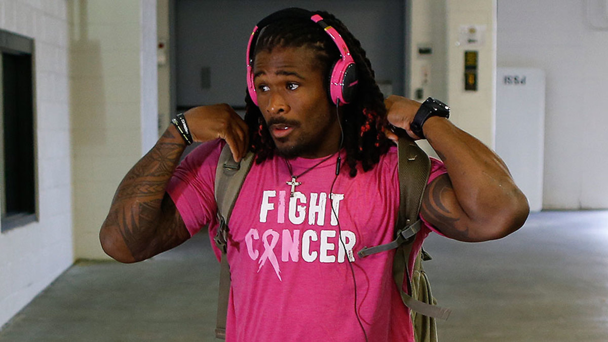 NFL tone-deaf to limit DeAngelo Williams wearing pink - Sports Illustrated