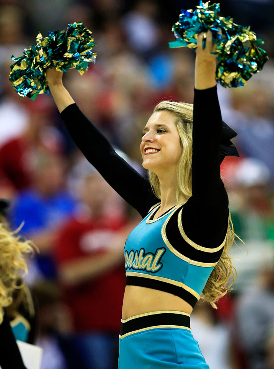 Coastal-Carolina-cheerleaders-467087410_10.jpg