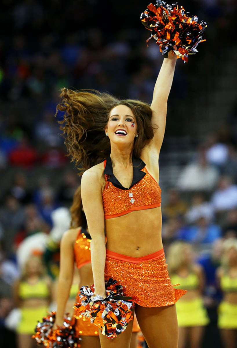 Oklahoma-State-cheerleaders-467074892_10.jpg