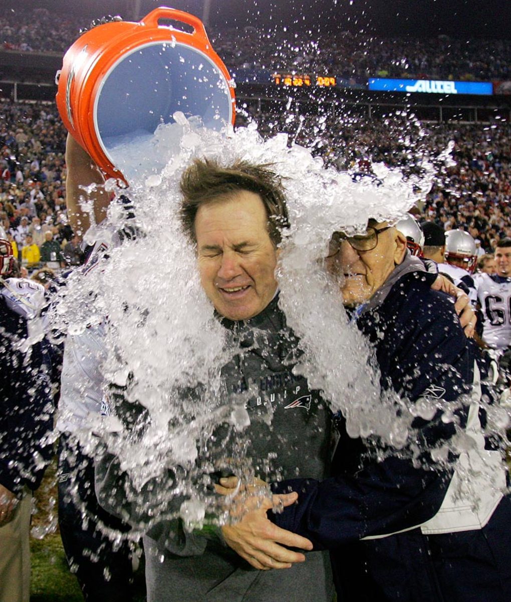 2005-Super-Bowl-XXXIX-Gatorade-shower-Bill-Belichick.jpg