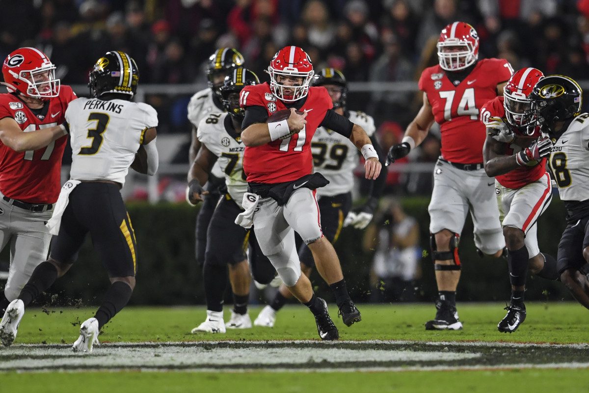 Football Bulldogs Jump to Fourth Spot in Latest CFP Rankings