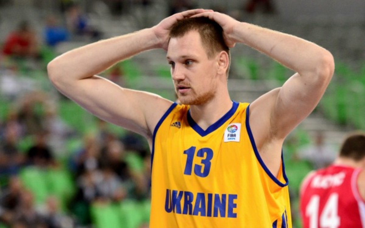 Citing political and financial troubles, Ukraine has pulled out of hosting the 2015 European basketball championship. (Andrej Isakovic/Getty Images)