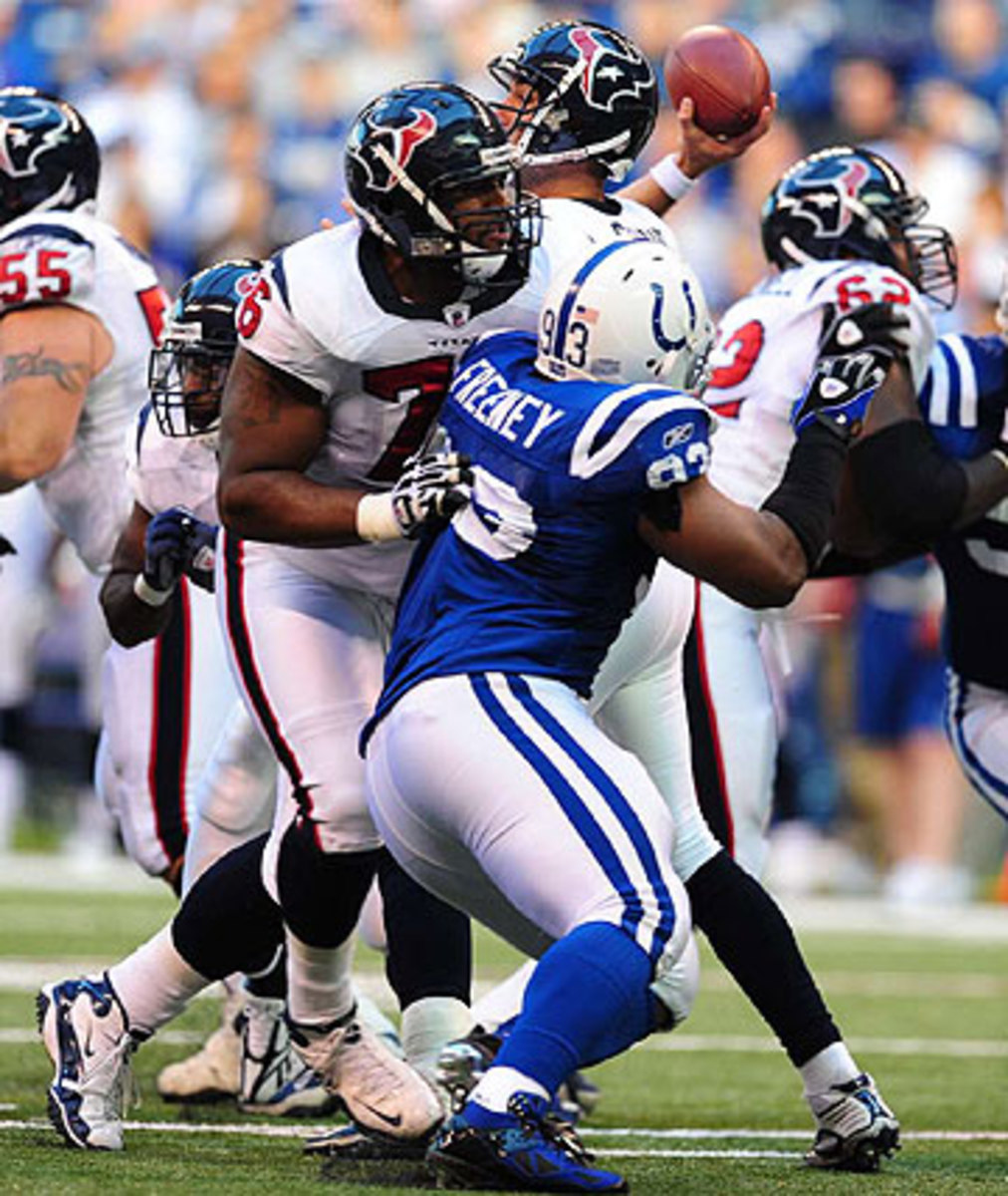 To prepare to play Duane Brown, Freeney watched every snap the two had played against each other previously, including this Colts-Texans matchup from 2009. (David E. Klutho/SI)