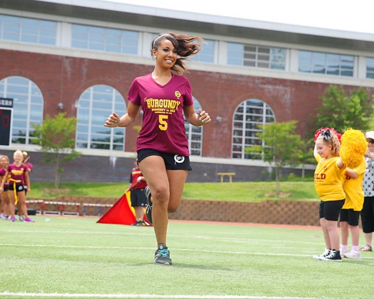 Washington-Redskins-cheerleaders-BEA_3727A.jpg