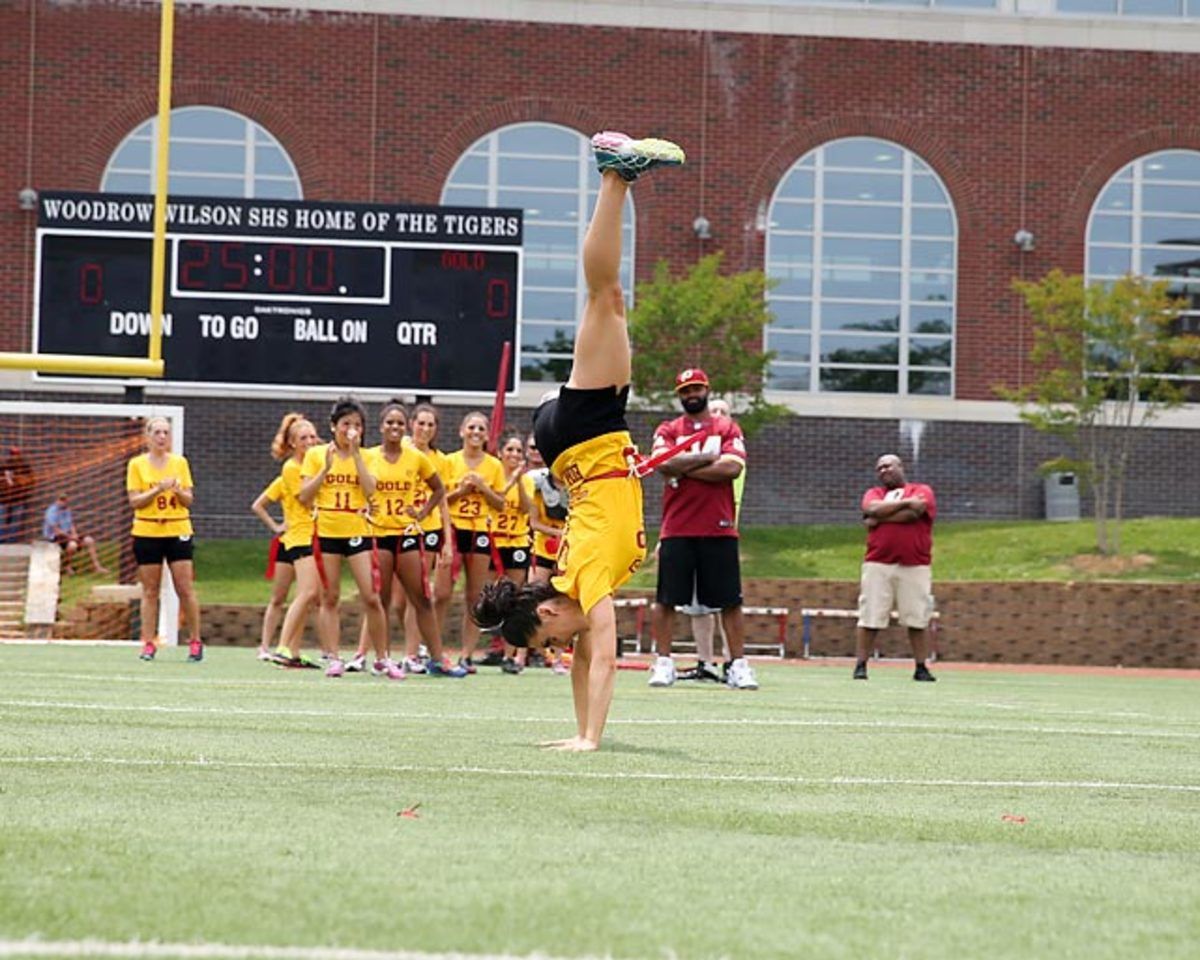 Washington-Redskins-cheerleaders-BEA_4296A.jpg