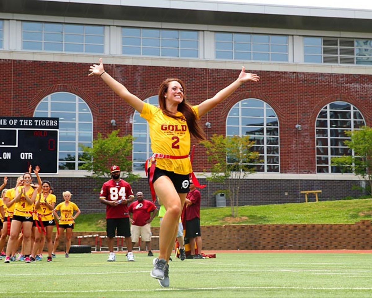 Washington-Redskins-cheerleaders-BEA_4173A.jpg