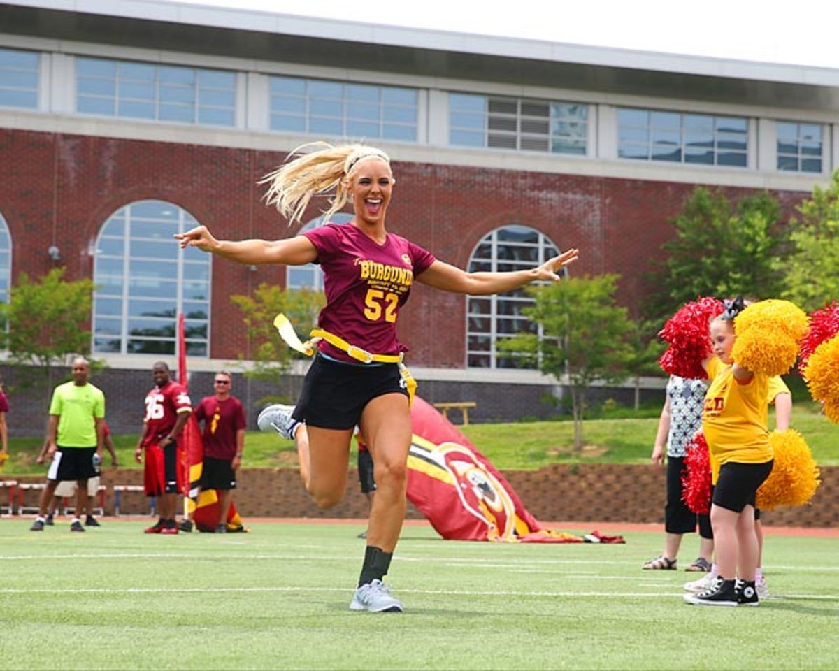 Washington-Redskins-cheerleaders-EA_4045A.jpg