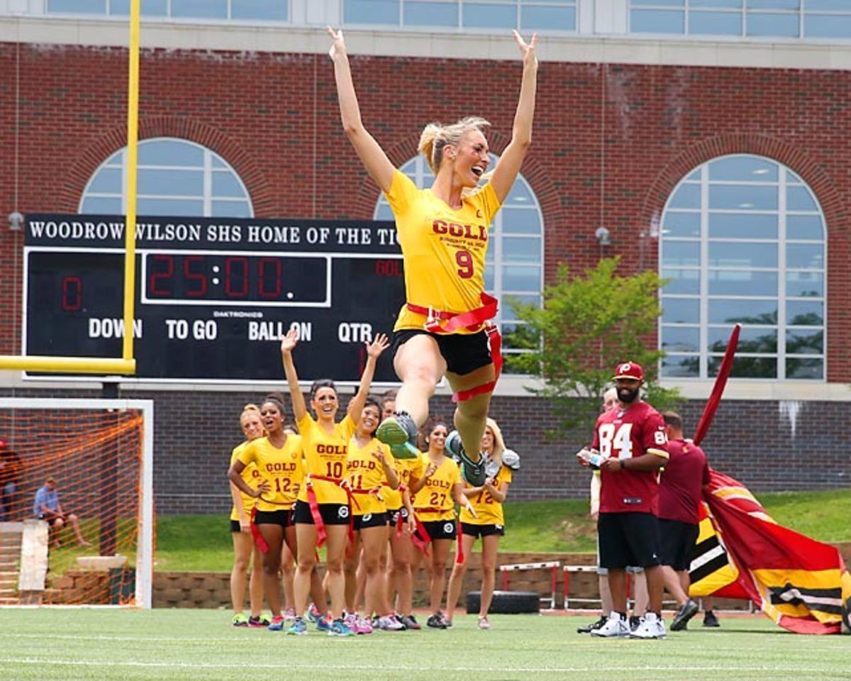 Washington-Redskins-cheerleaders-BEA_4267A.jpg