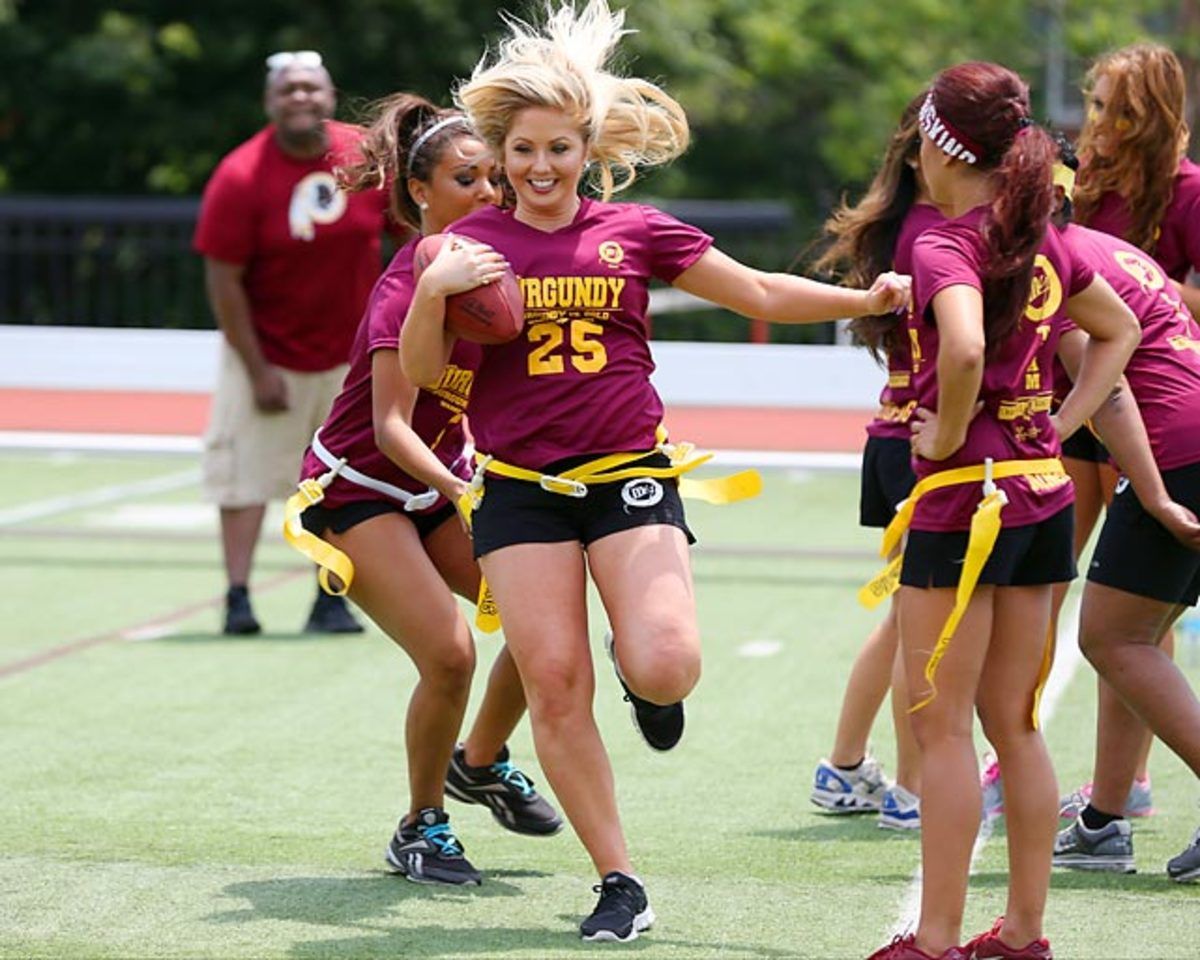 Washington-Redskins-cheerleaders-BEA_2477A.jpg