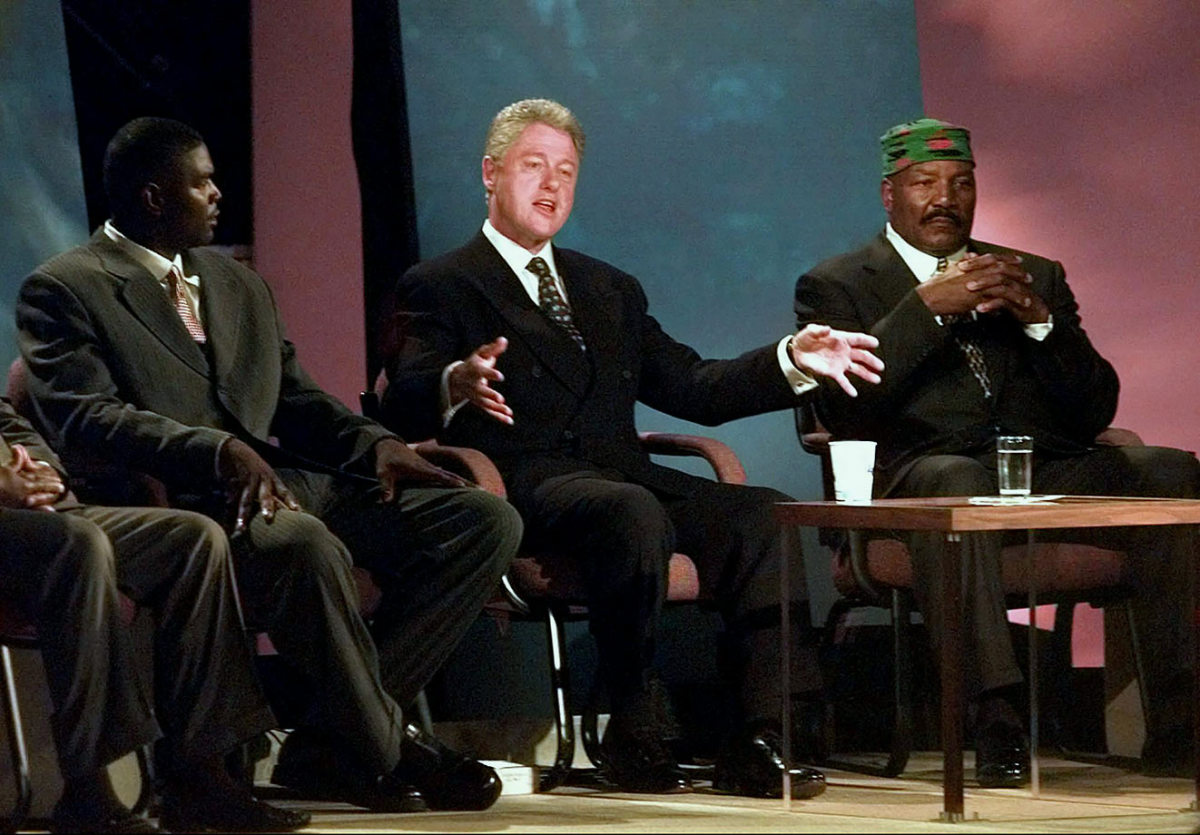 1998-0414-Keyshawn-Johnson-President-Bill-Clinton-Jim-Brown.jpg