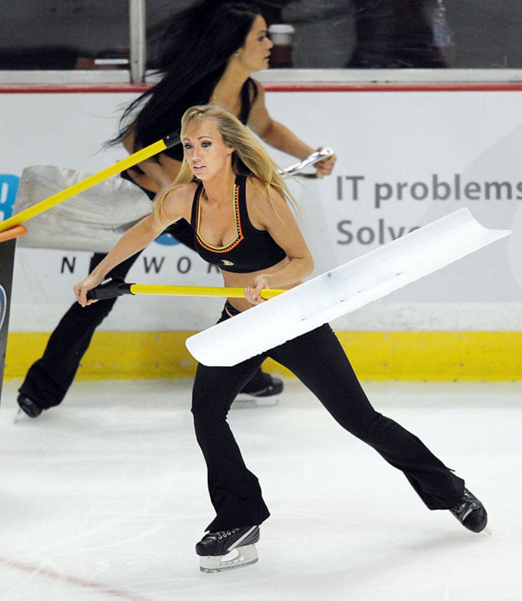 140304161327-anaheim-ducks-power-players-ice-girls-5061321900024-sharks-at-ducks-single-image-cut.jpg
