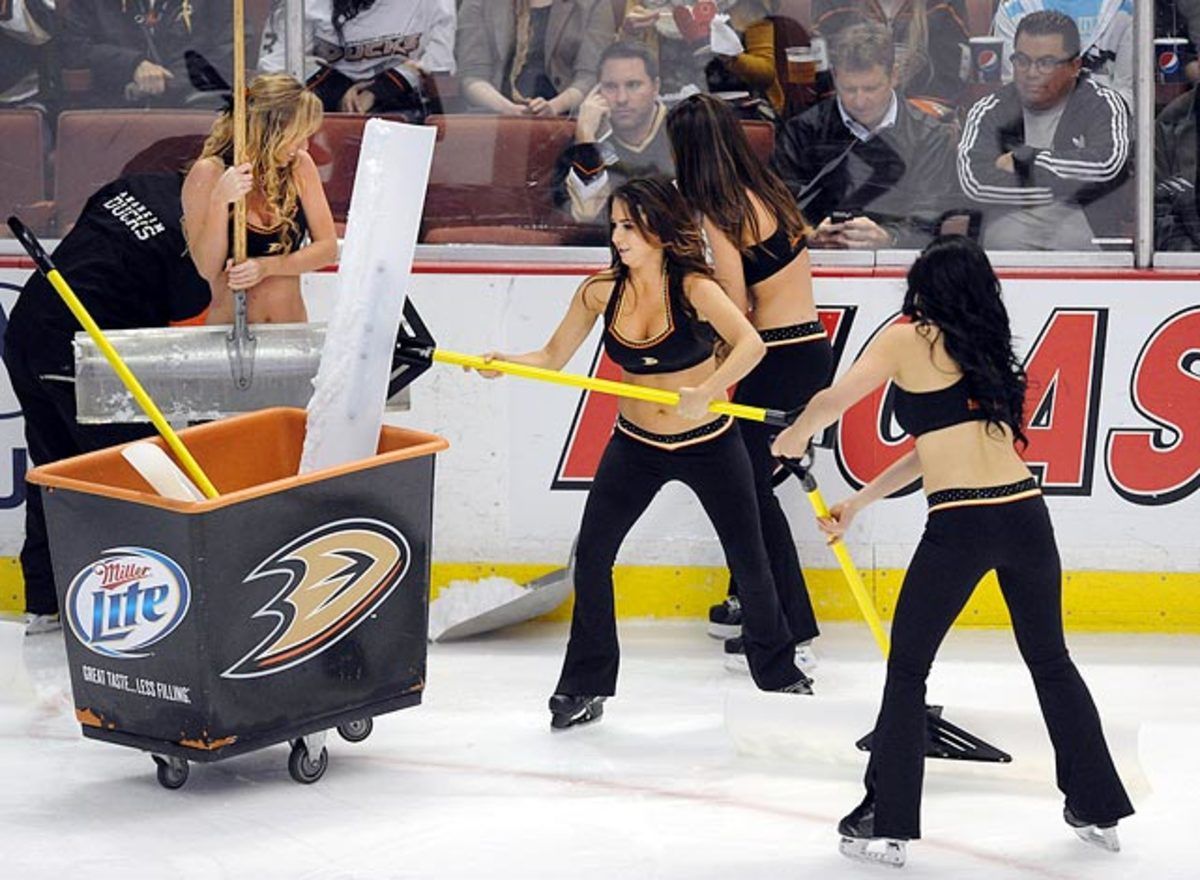 140304161435-anaheim-ducks-power-players-ice-girls-506132195019-devils-at-ducks-single-image-cut.jpg