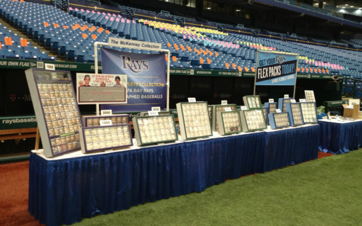 (via SportsCollectorsDaily.com)