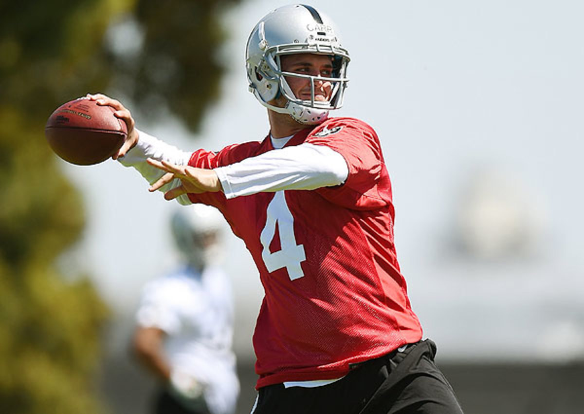 Derek Carr unlikely to pass Matt Schaub in Raiders quarterback battle