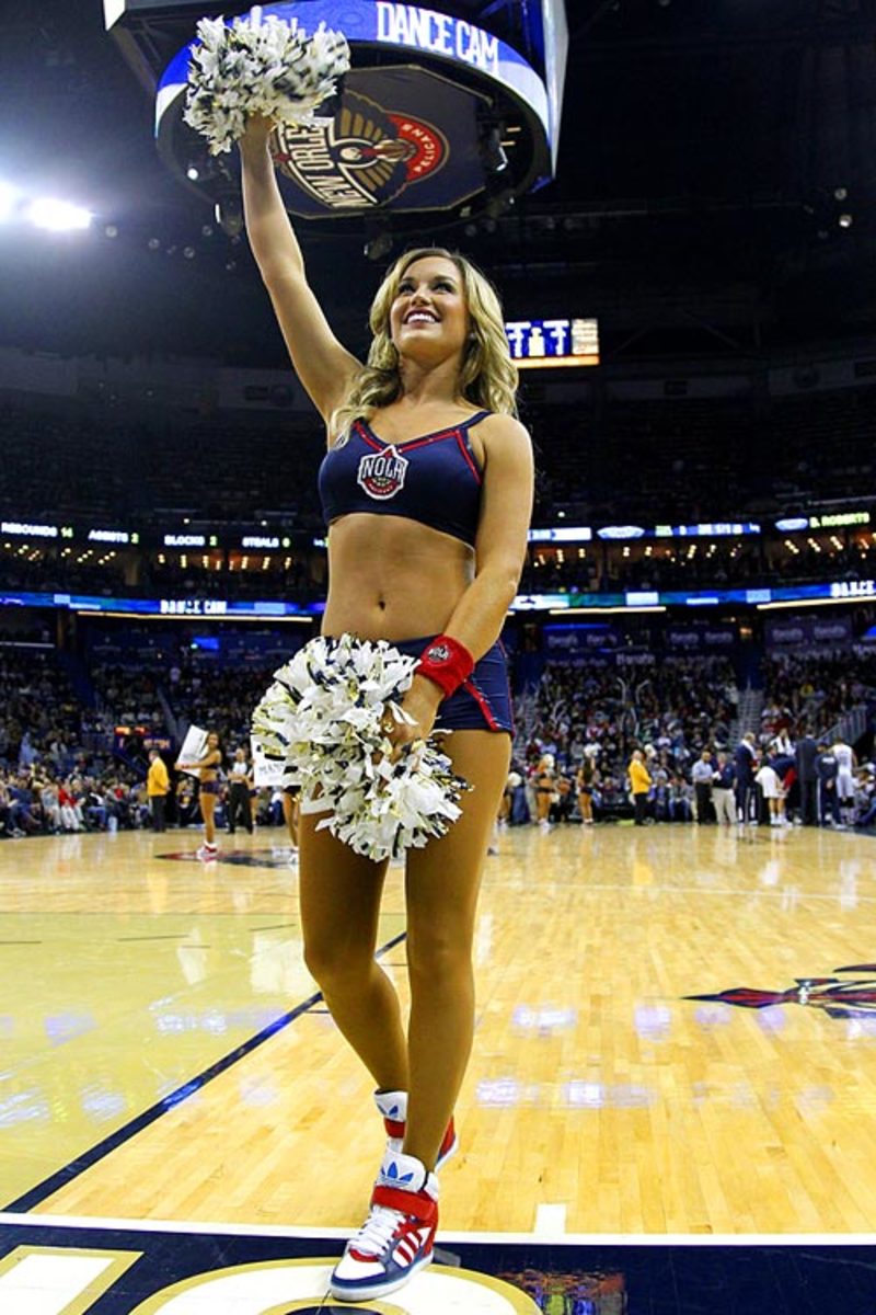 140213191906-new-orleans-pelicans-dancers-33b808ce63bd46e4921271c2eaf5f353-0-single-image-cut.jpg