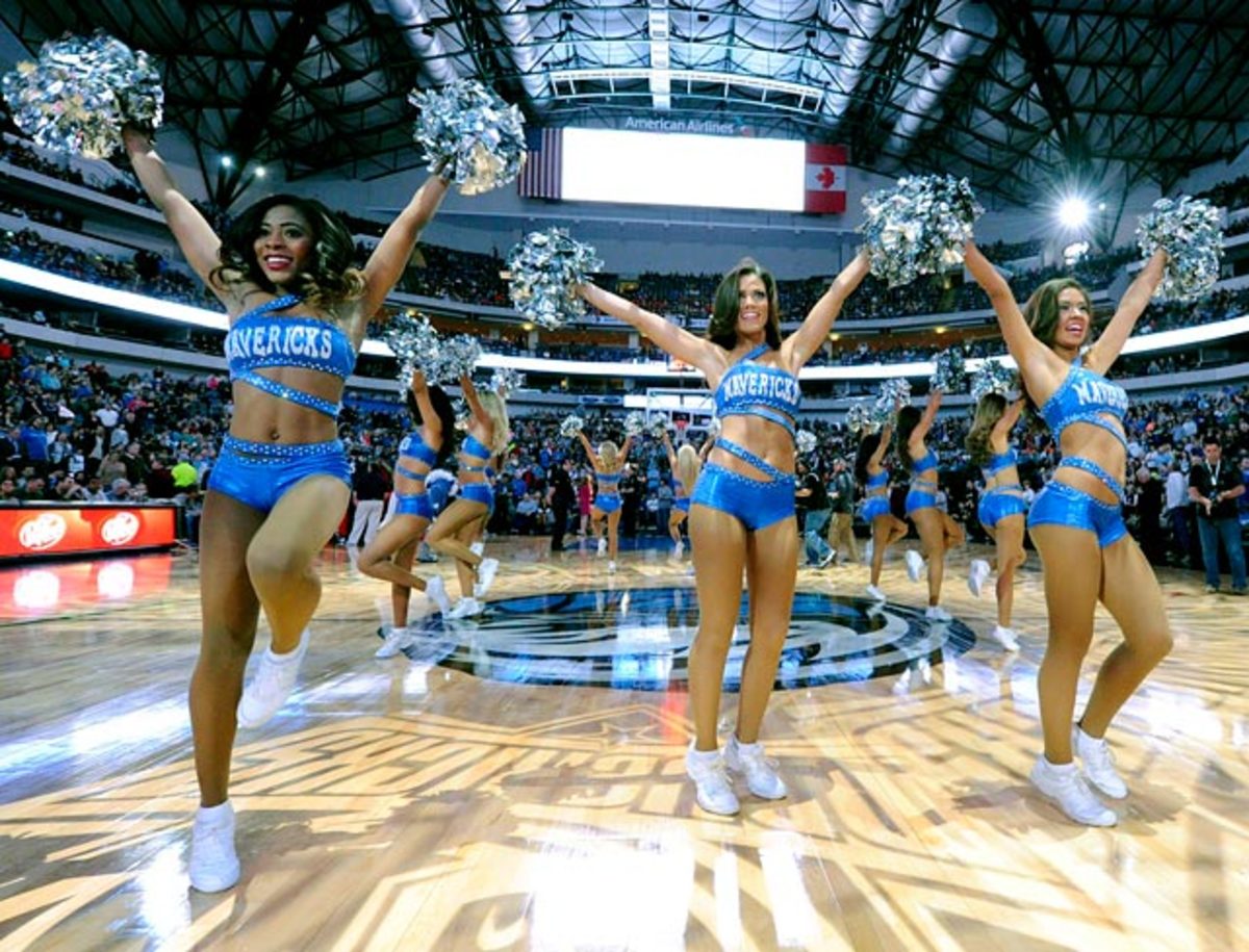 140114131915-dallas-mavericks-dancers-aas2014011106-pelicans-at-mavericks-a-single-image-cut.jpg