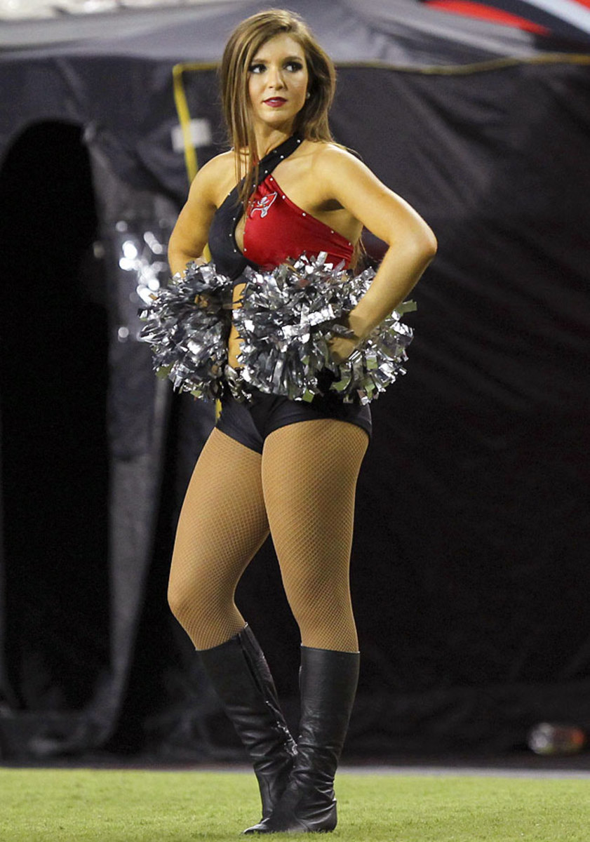 Tampa-Bay-Buccaneers-cheerleaders-CCX08282014_00989_WASH_v_TBB.jpg
