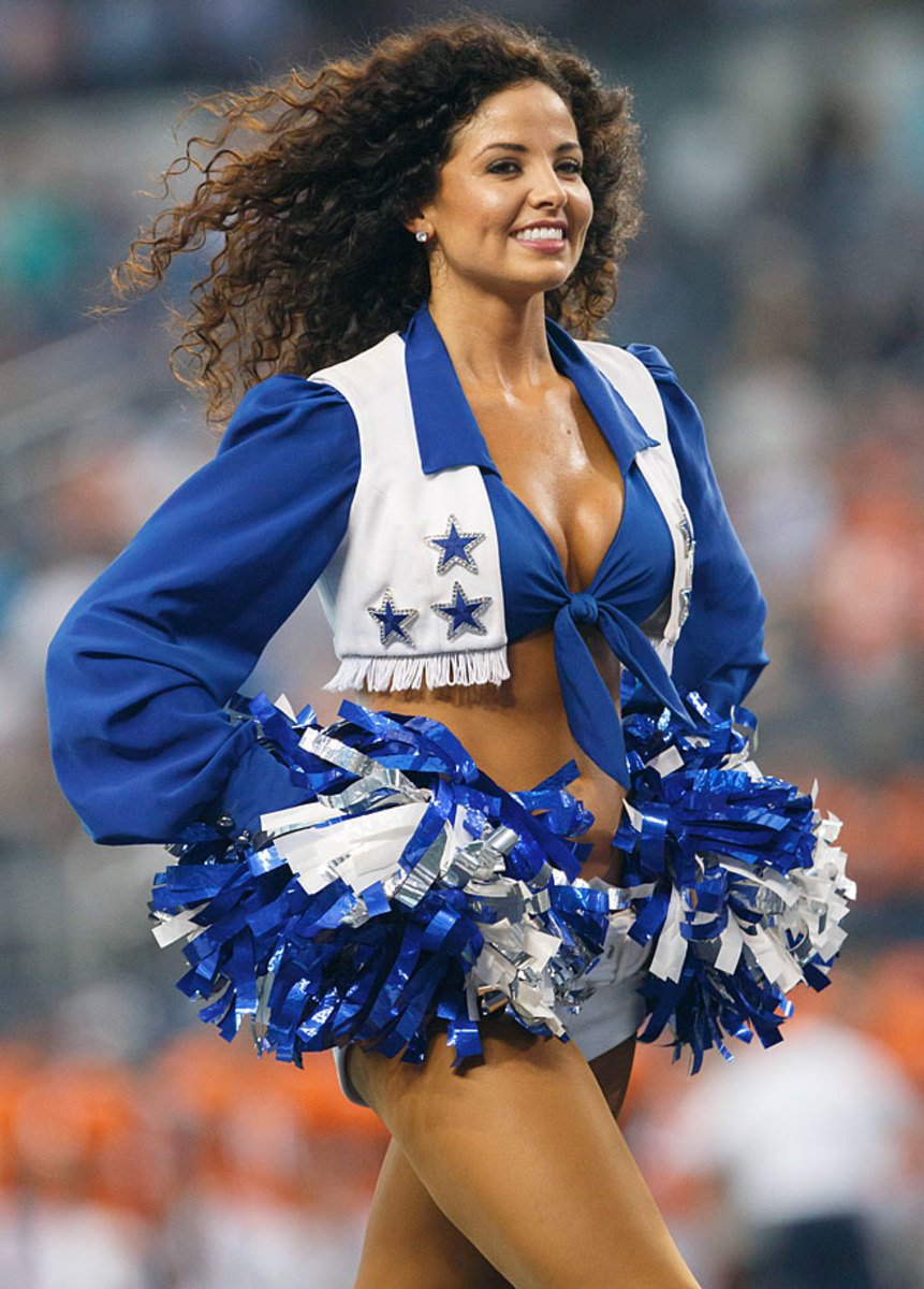 Dallas-Cowboys-cheerleaders-CEY140828374_BroncosAtCowboys.jpg