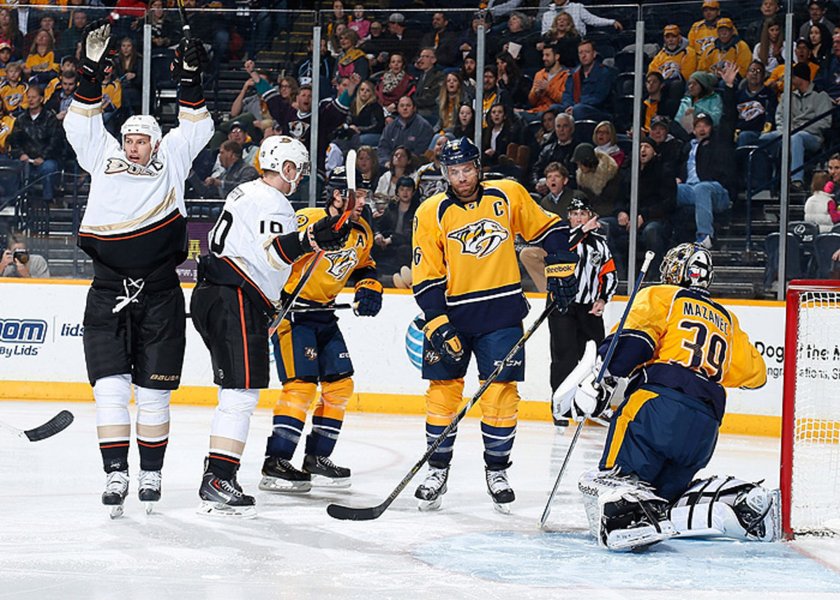 Ducks storm back to defeat Predators - Sports Illustrated