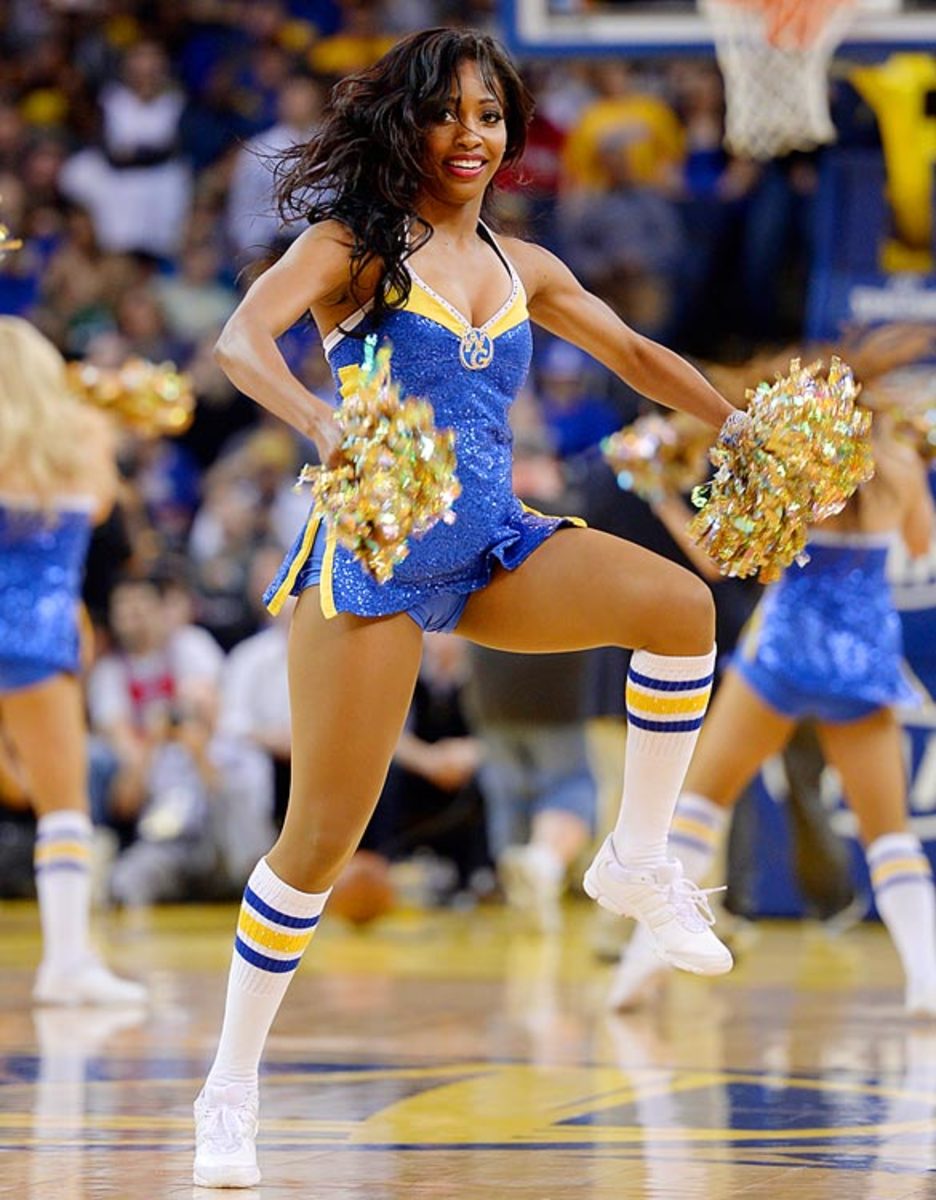 140218182113-golden-state-warrior-girls-465782851-10-single-image-cut.jpg