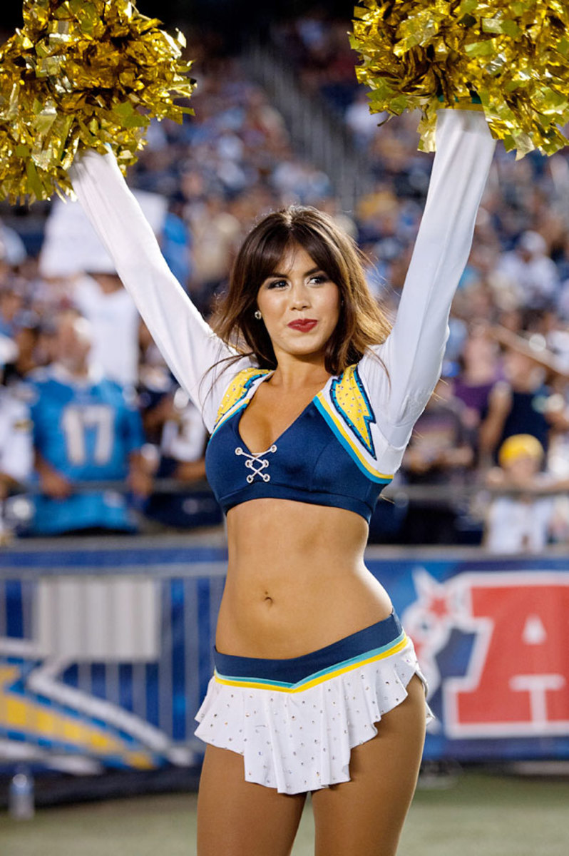 San-Diego-Charger-Girls-cheerleaders-CHO140828082_Chargers_v_Cardinals.jpg