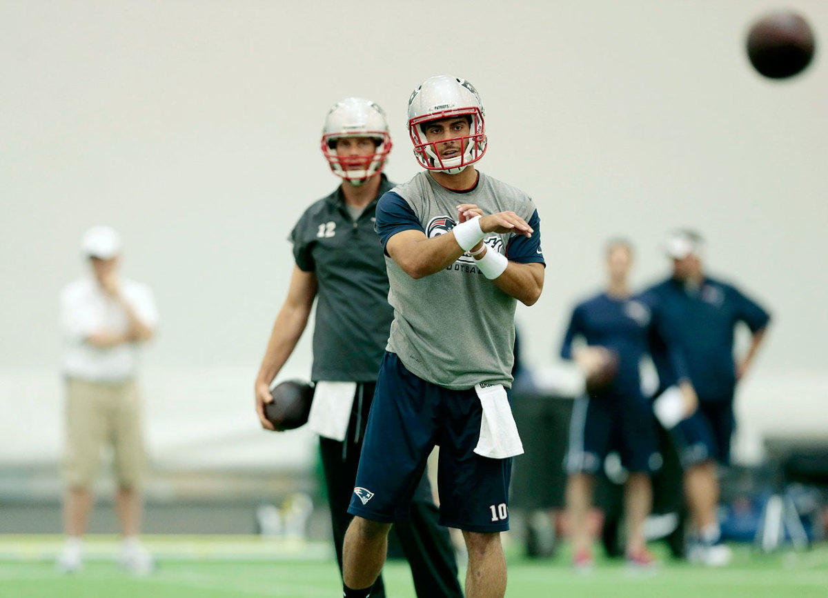 Jimmy-Garoppolo-Tom-Brady.jpg