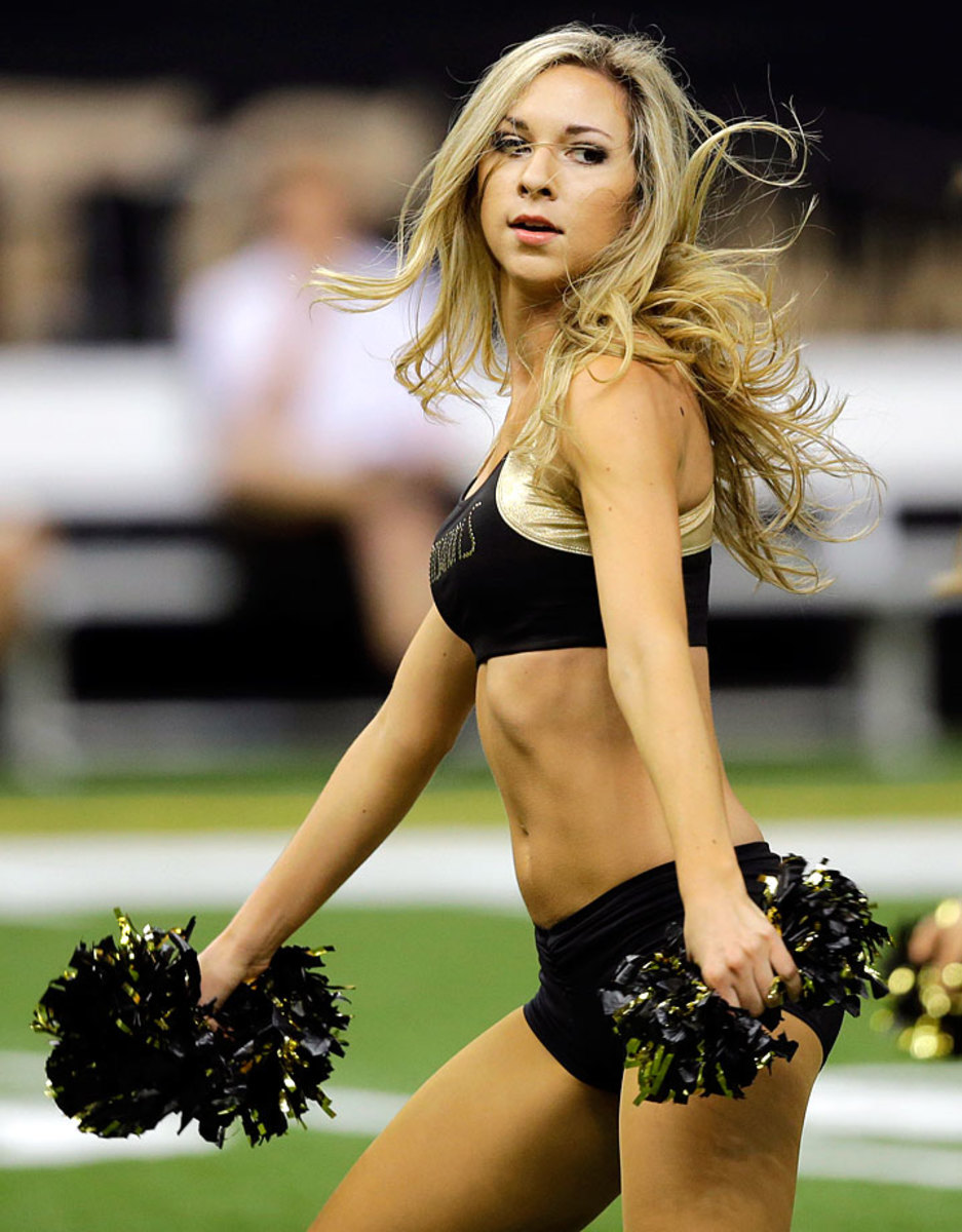 New-Orleans-Saints-Saintsations-cheerleaders-AP238578898542_2.jpg