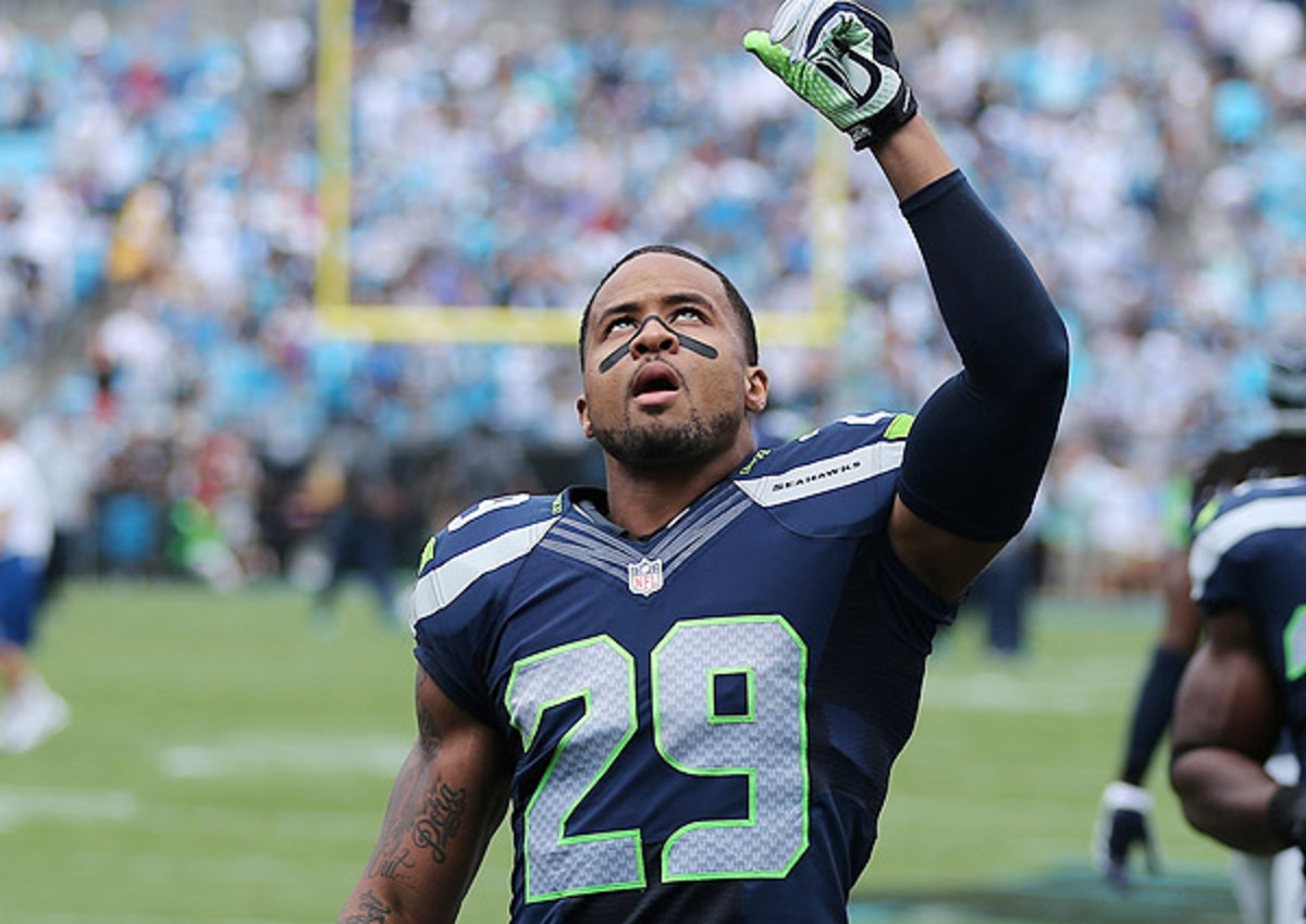 Earl Thomas grabbed the Seahawks' sixth interception of the season.