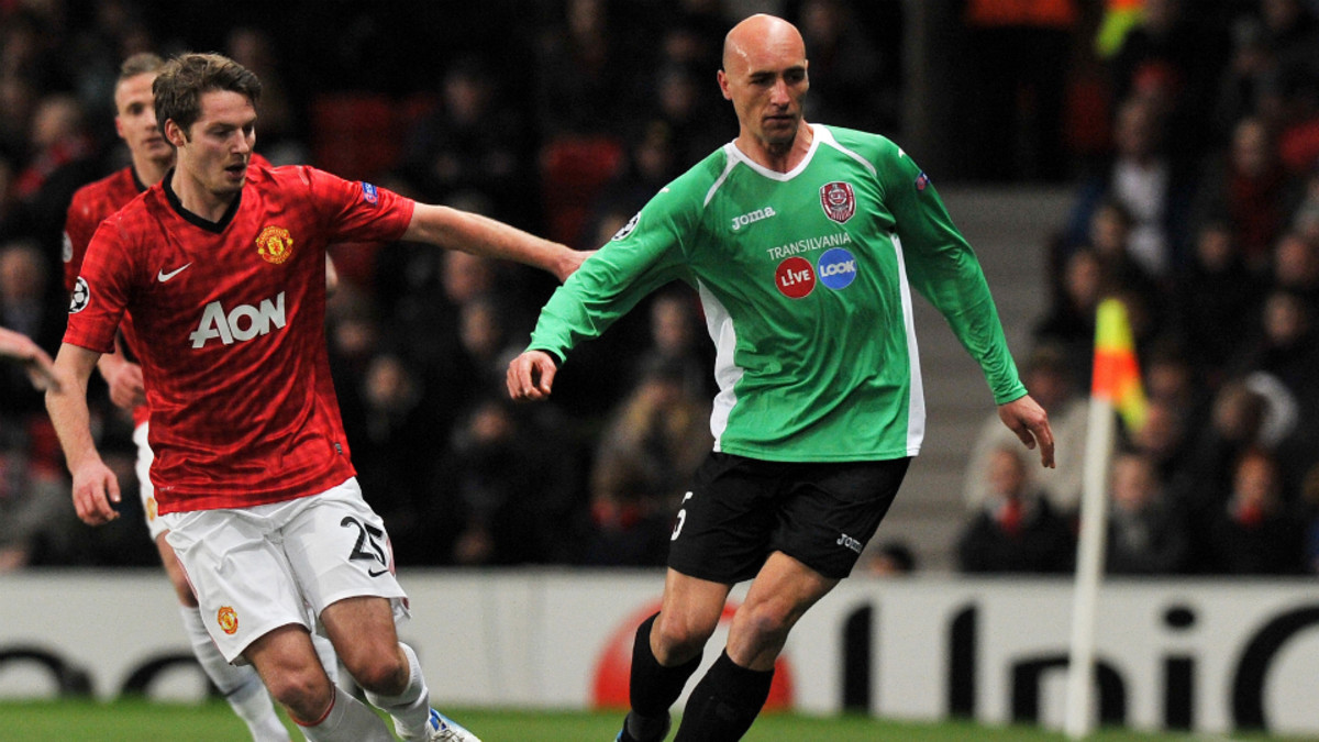 Romanian soccer player Gabriel Muresan banned 16 games after fracturing