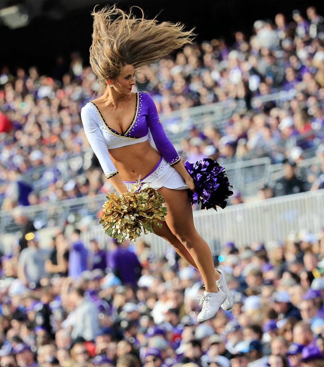 Baltimore-Ravens-cheerleaders-458708140.jpg