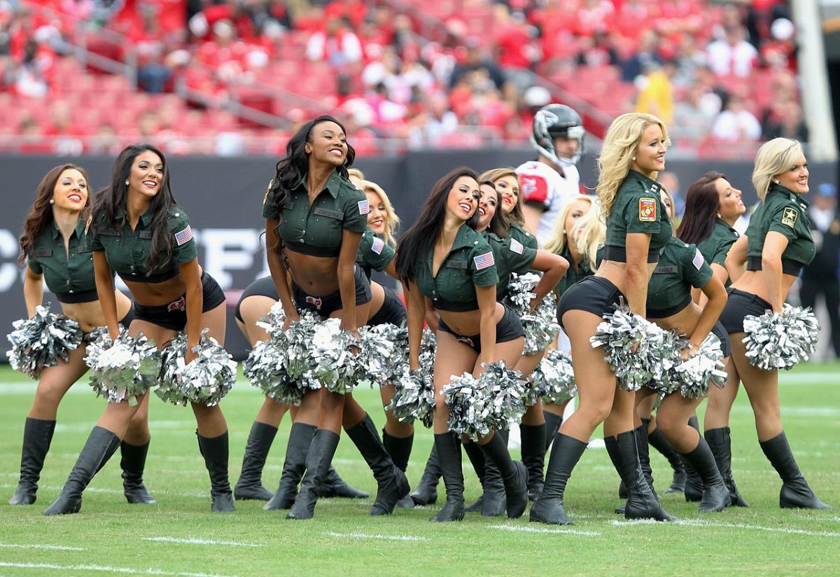 Tampa-Bay-Buccaneers-cheerleaders-357141109332_Falcons_at_Bucs.jpg