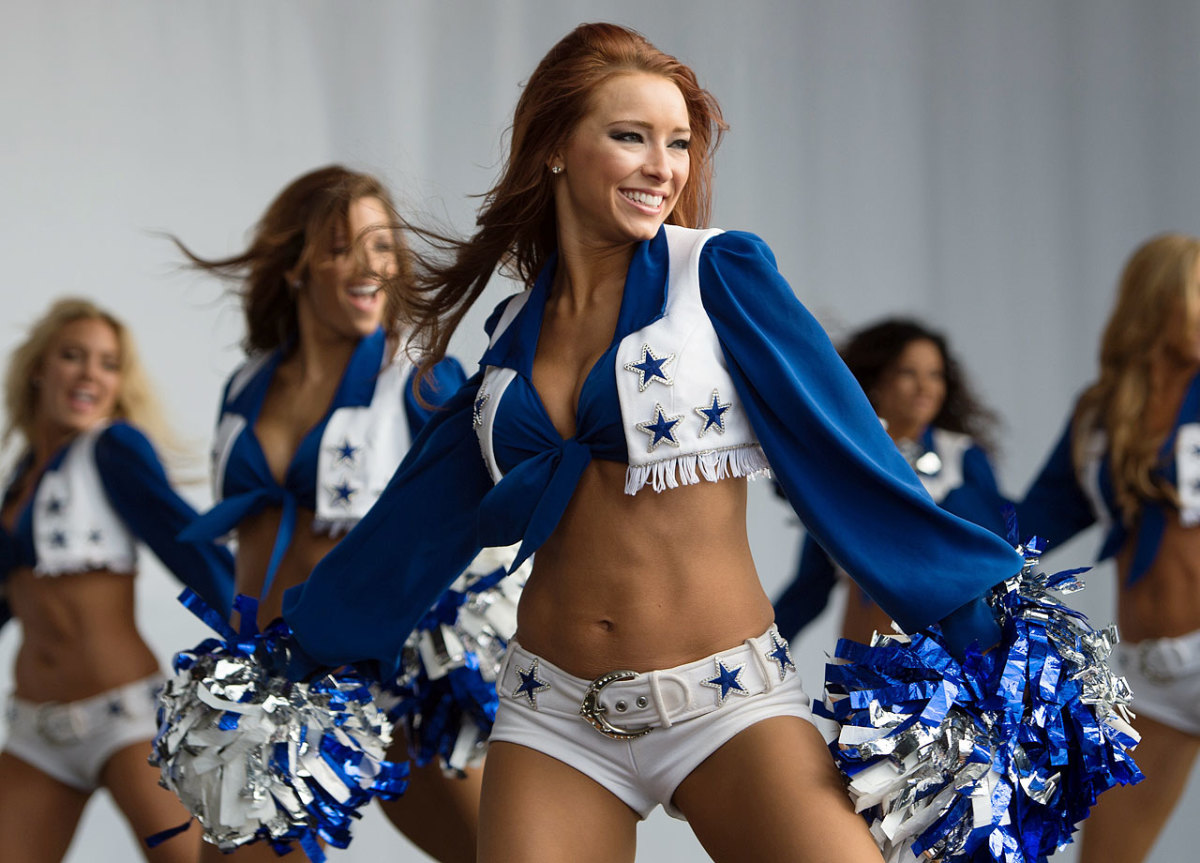 Dallas-Cowboys-cheerleaders-67c8774069494d7f95c49539face6397-0.jpg