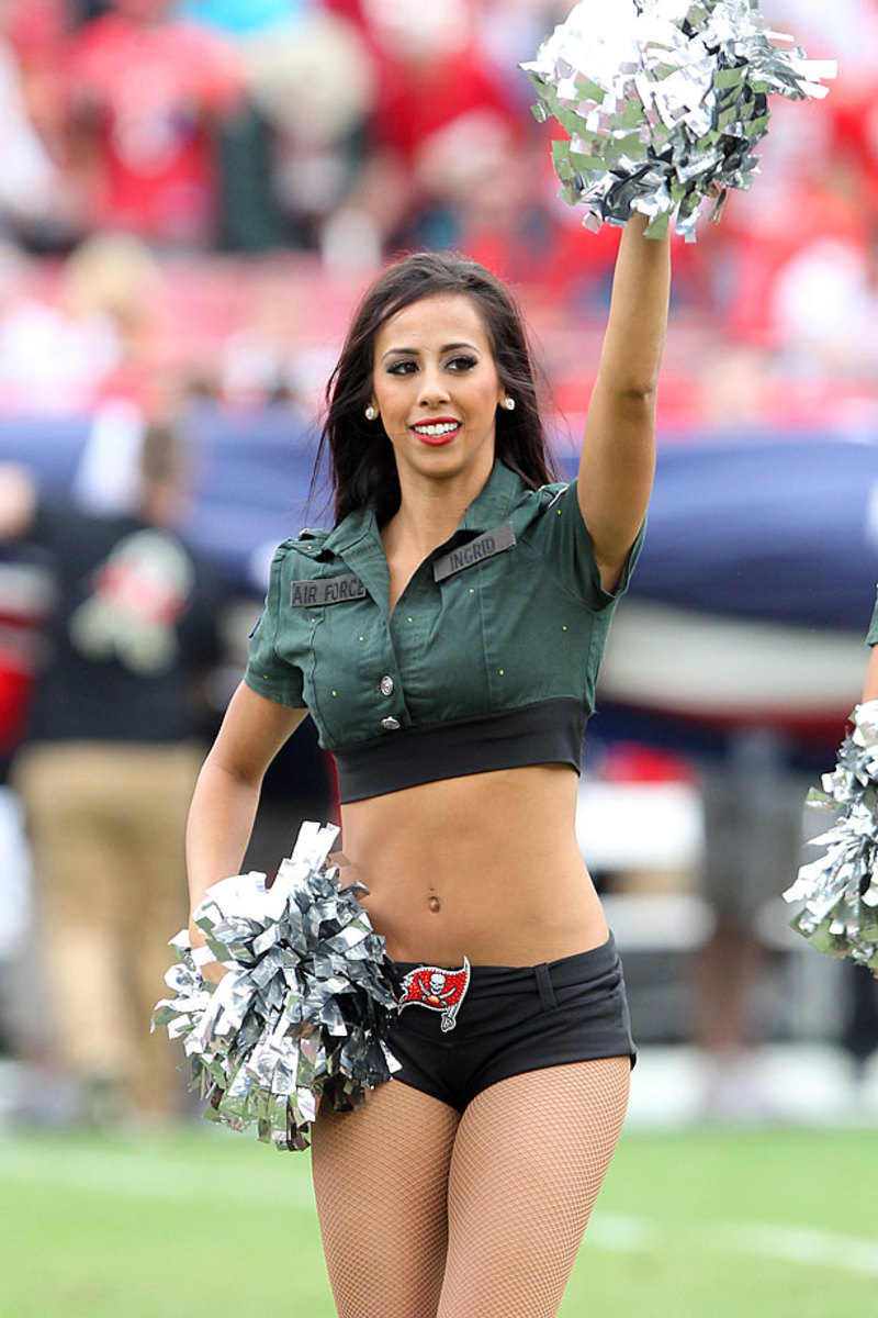 Tampa-Bay-Buccaneers-cheerleaders-357141109316_Falcons_at_Bucs.jpg