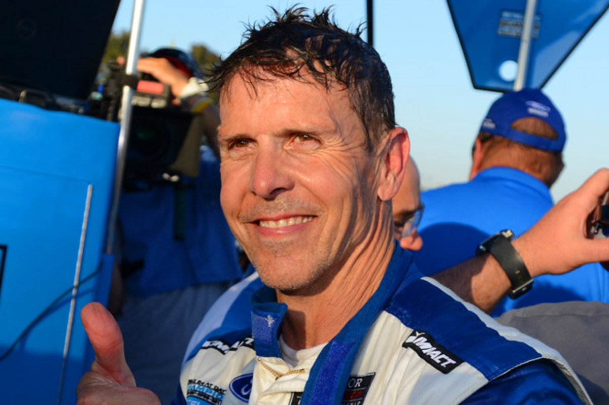 Scott Pruett turned in a lap in 1 minute, 15.325 seconds in his Riley prototype to claim the pole.