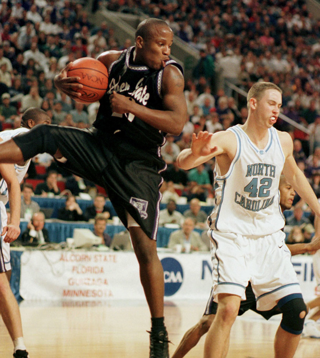 1999-weber-state-north-carolina-noel-jackson-kris-lang.jpg