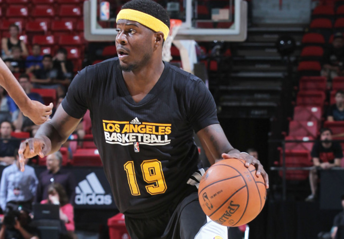 Golden State Warriors v Los Angeles Lakers