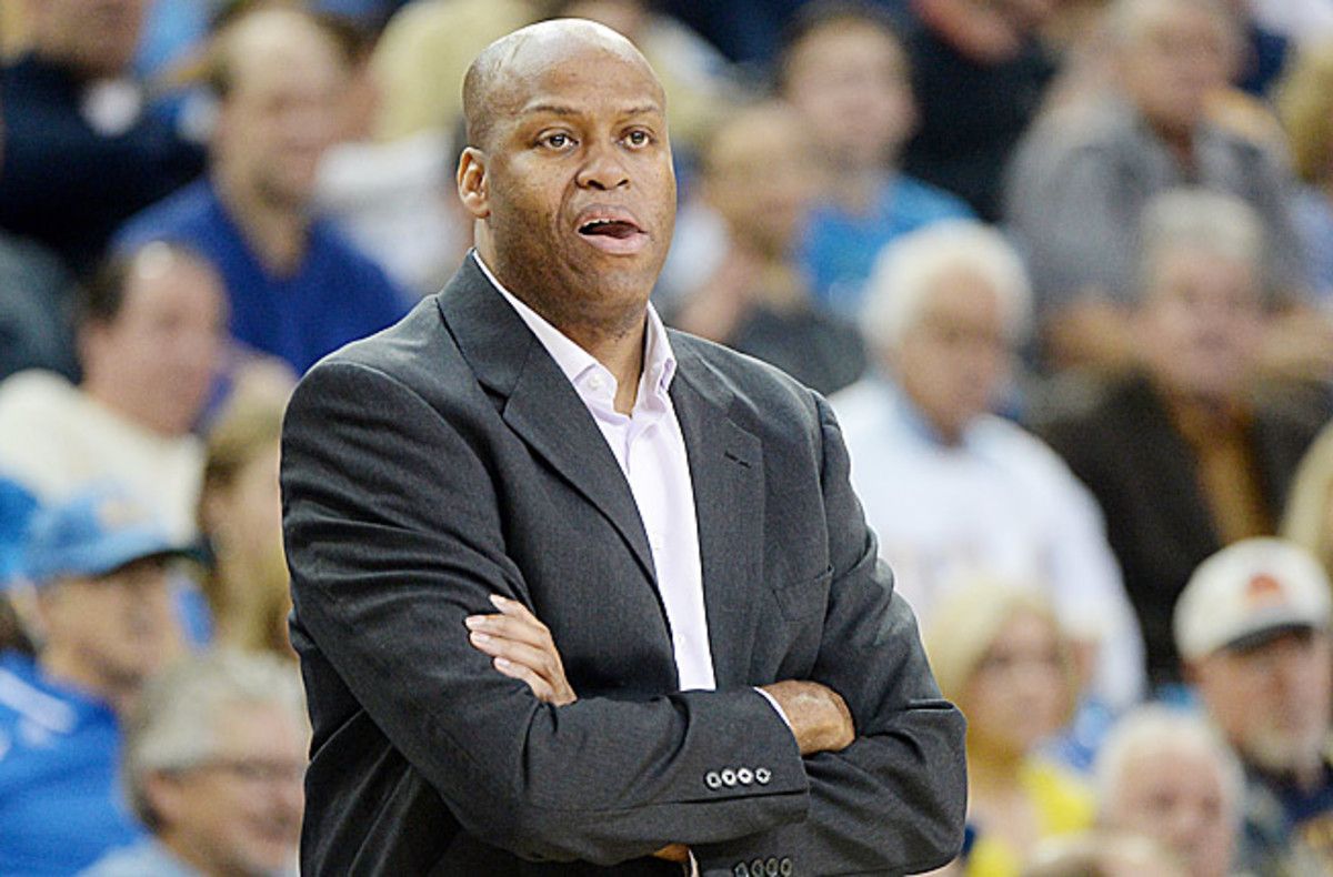 Craig Rohinson's teams failed to reach the NCAA tournament during his six seasons at Oregon State.
