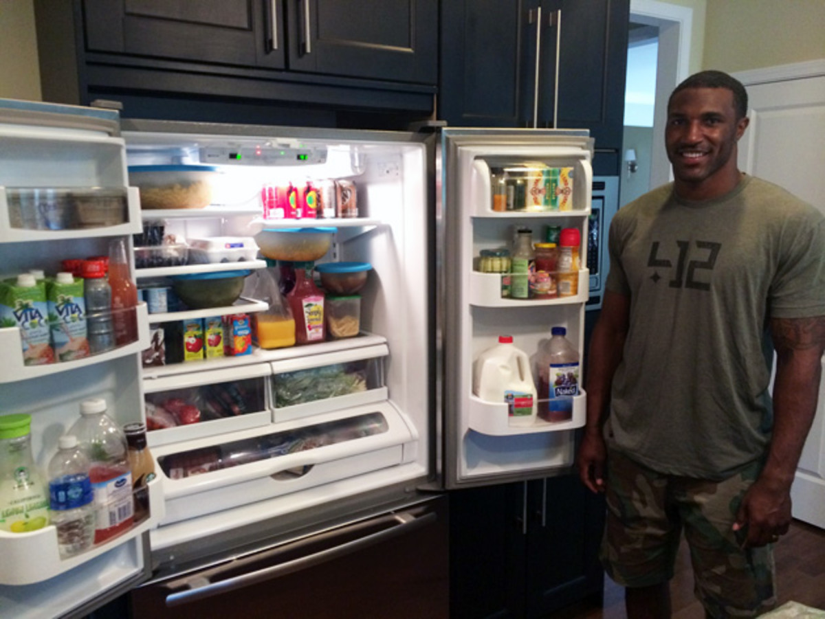 Inside the fridge of Chicago Bears safety Ryan Mundy