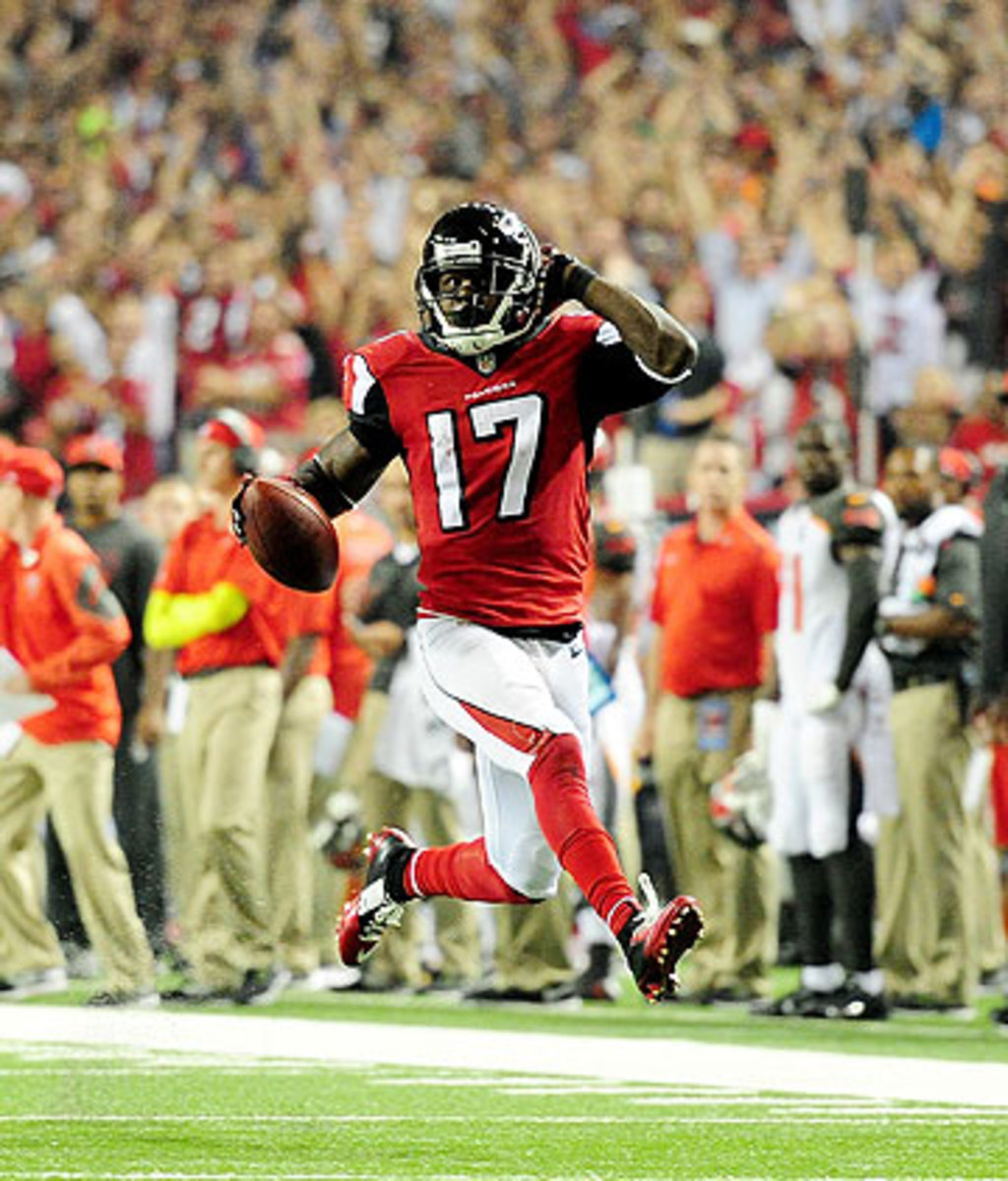 Devin Hester paid tribute to the man whose record he broke—Deion Sanders—on his 20th career return for a touchdown. (Scott Cunningham/Getty Images)