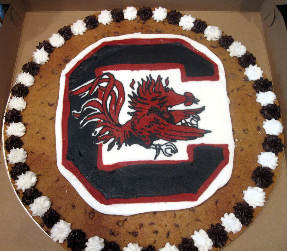 2014-0811-South-Carolina-Gamecocks-cookie-cake.jpg