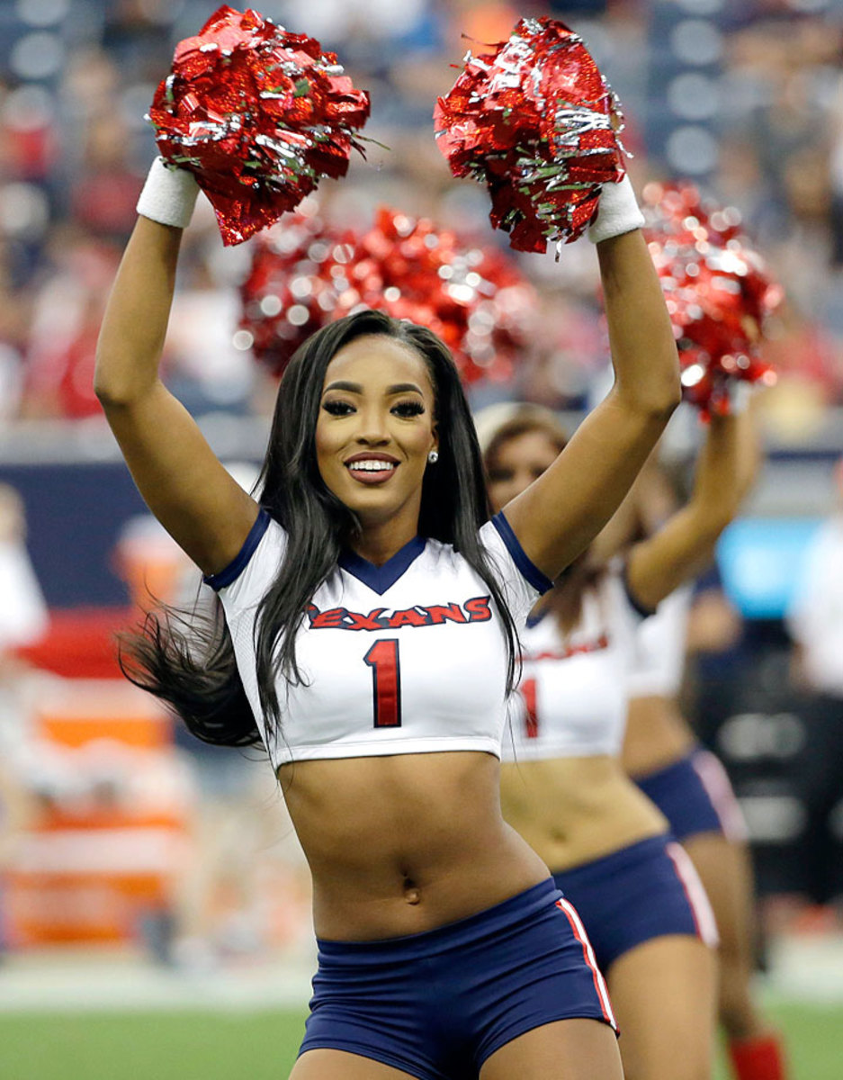 Houston-Texans-cheerleaders-AP970412986364_4.jpg