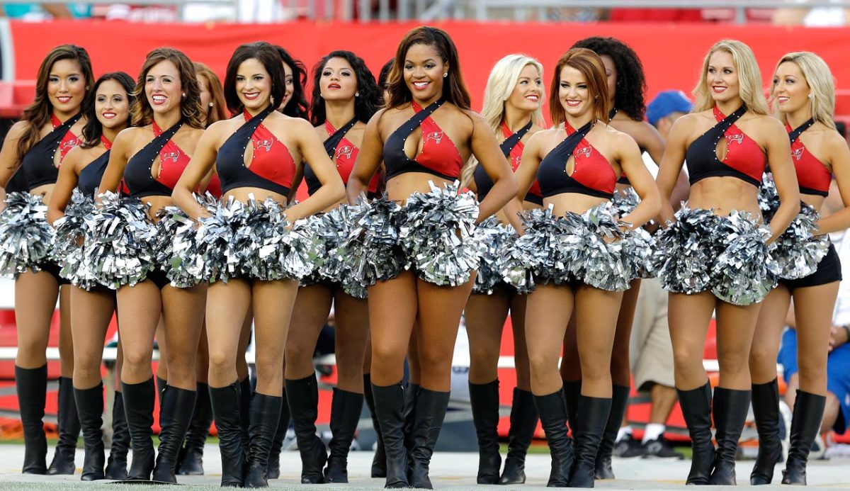 Tampa-Bay-Buccaneers-cheerleaders-AP9615703250_7.jpg