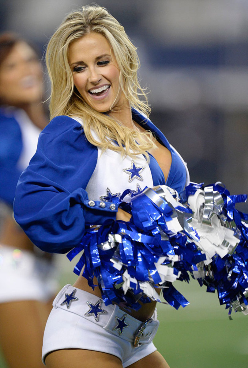Dallas-Cowboys-cheerleaders-X158544_TK1_757.jpg